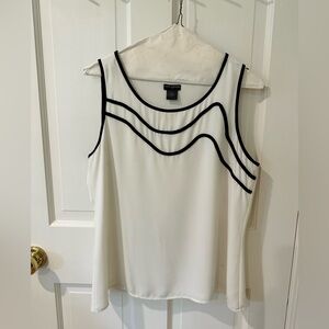 Ann Taylor White Tank Top with design